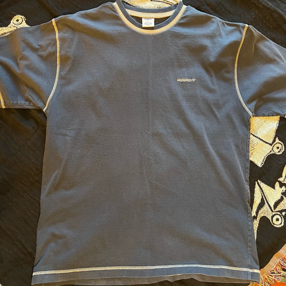 Old Navy T-Shirt – size large